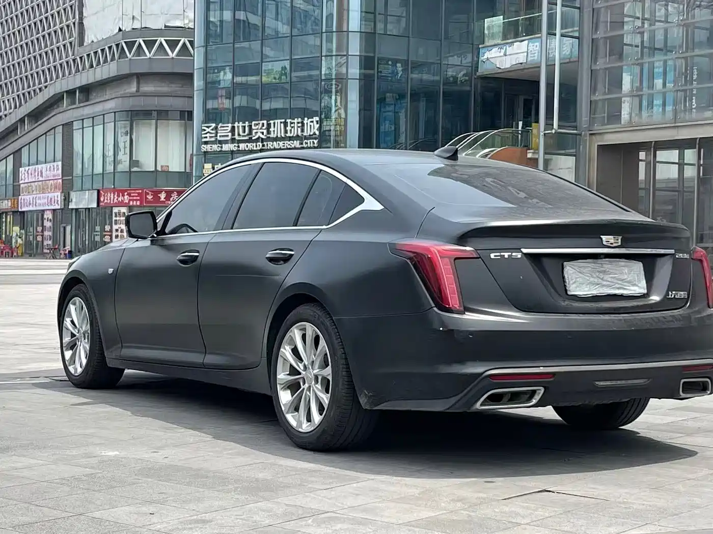Фото 11 - Cadillac CT5