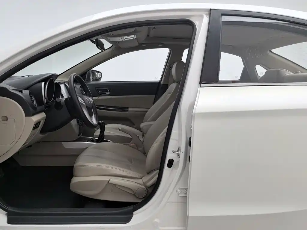 Changan Eado 2014 2014 1.6L Manual Luxury