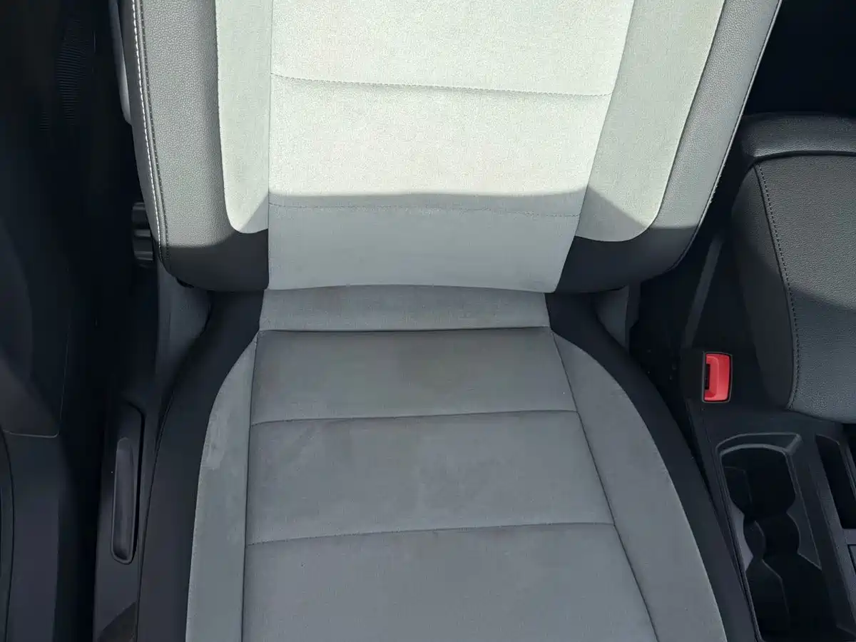 Volkswagen T-ROC 2021 280TSI DSG 2WD R-Line Pro Connected фото 10