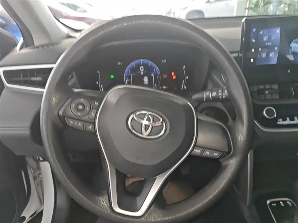 Toyota Frontlander 2023 2.0L CVT Elite Edition фото 11