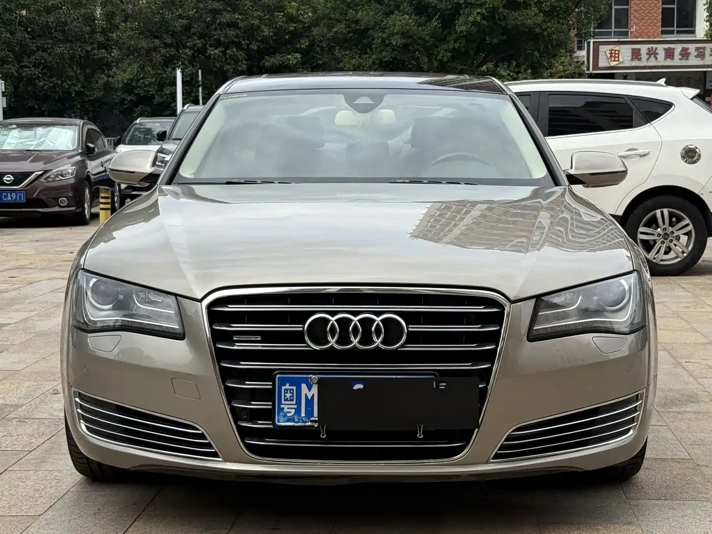 Audi A8 2012 A8L 45 TFSI quattro Comfort фото 2
