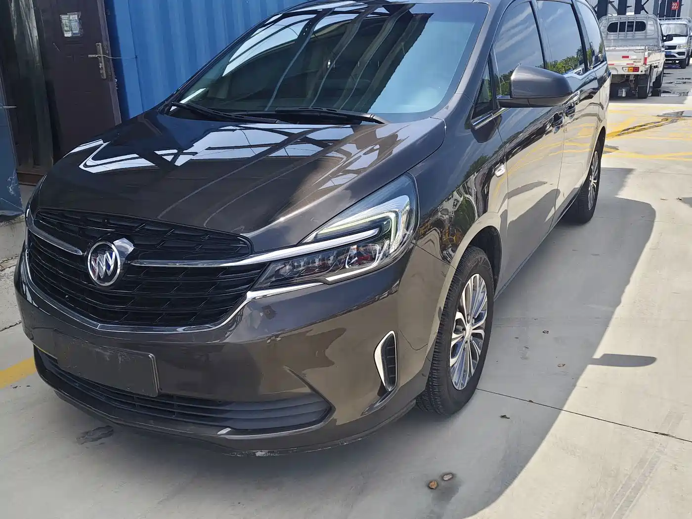 Фото 3 - Buick GL8
