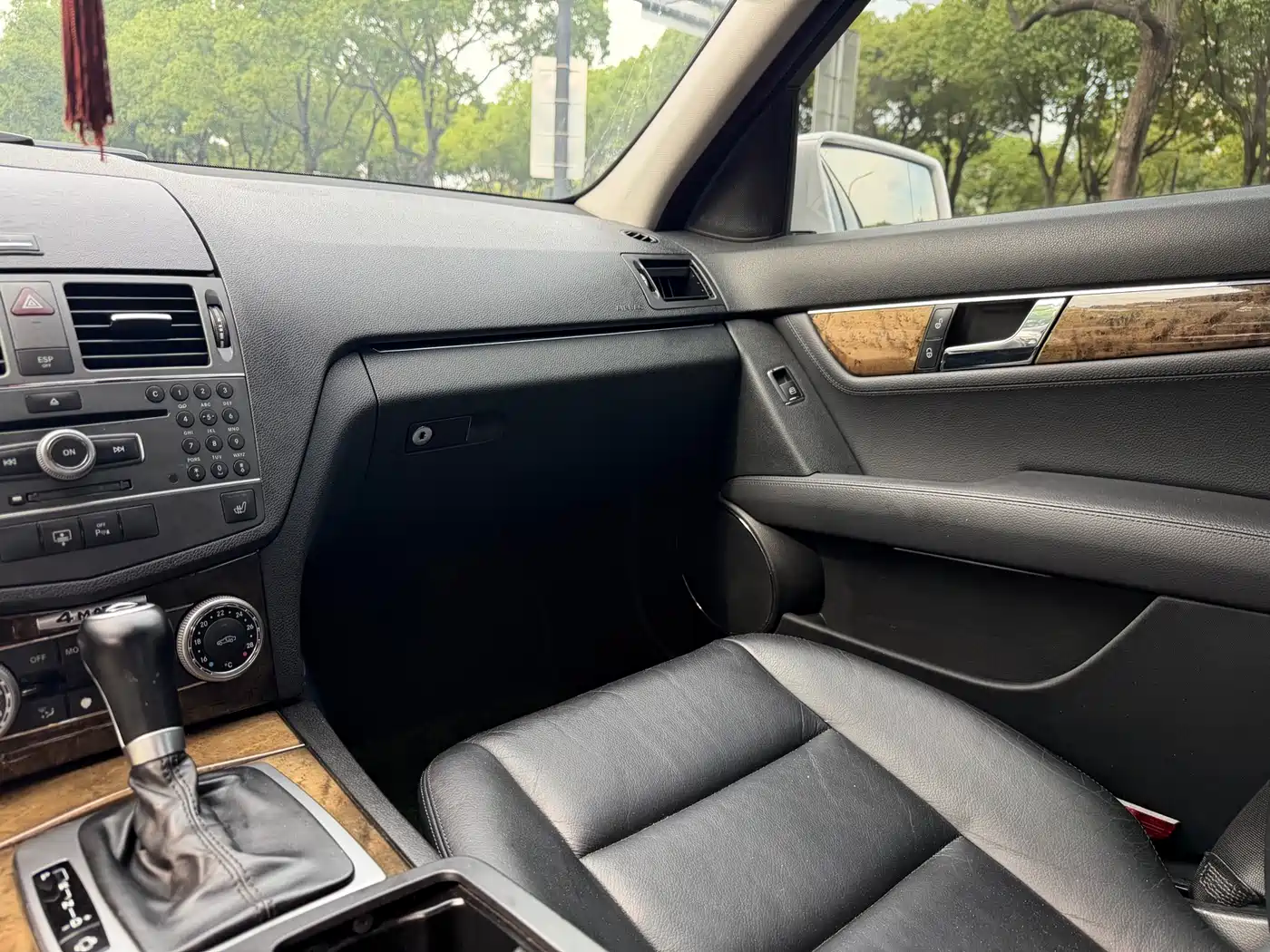 Photo 15 - Mercedes-Benz C-Class