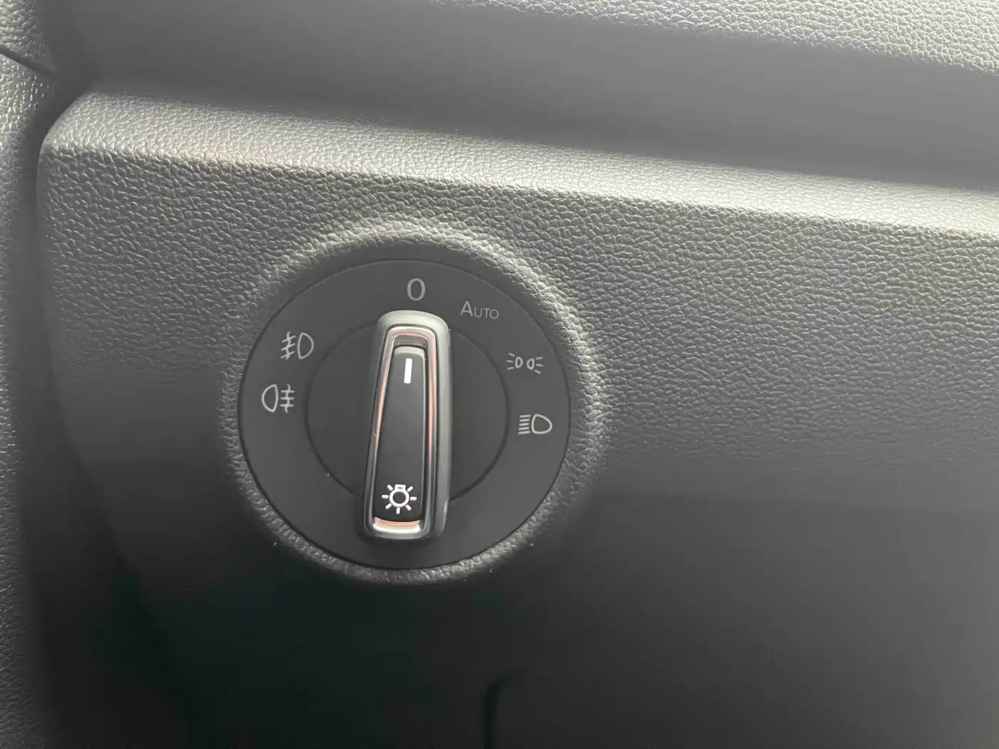 VOLKSWAGEN T ROC EXPLORING SONGS