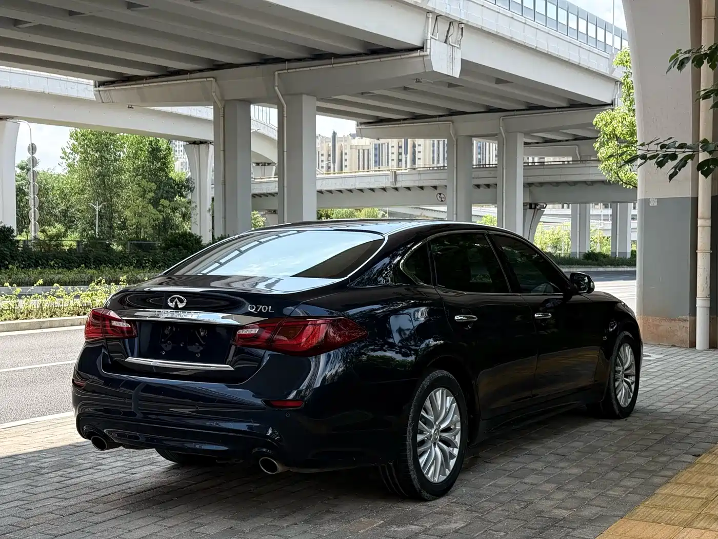 Infiniti Q70 2018 2017 Q70L 2.5L Enjoyment Edition