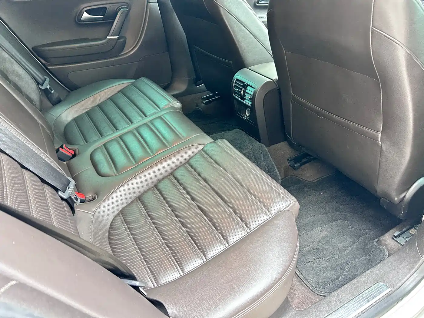Volkswagen FAW-Volkswagen CC 2016 Model 1.8TSI Luxury фото 12