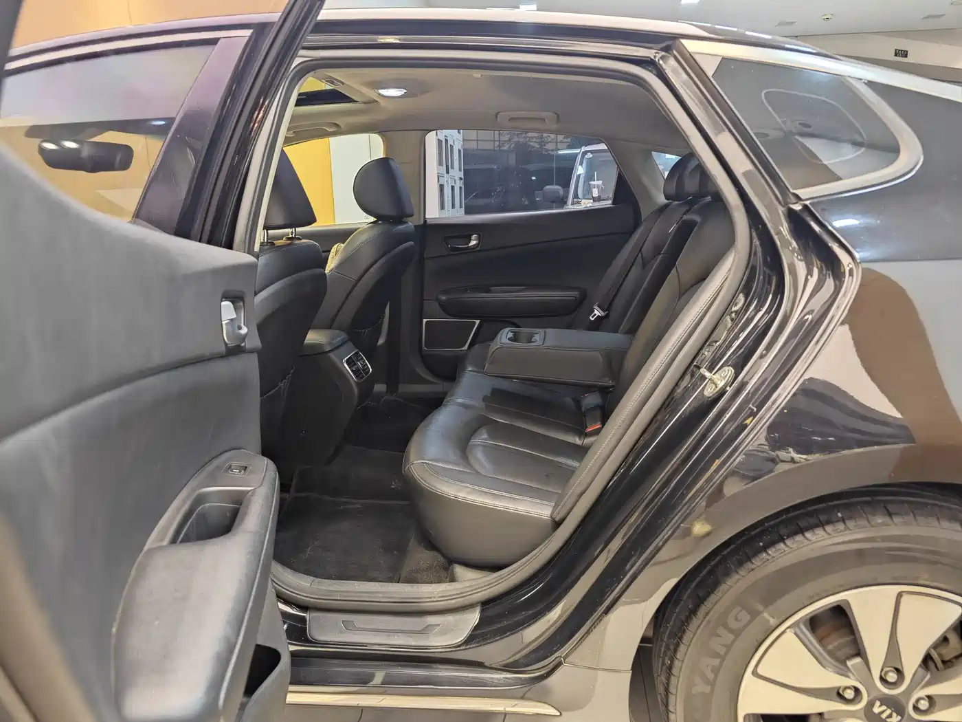 Kia K5 2016 2.0L Hybrid GLS фото 22