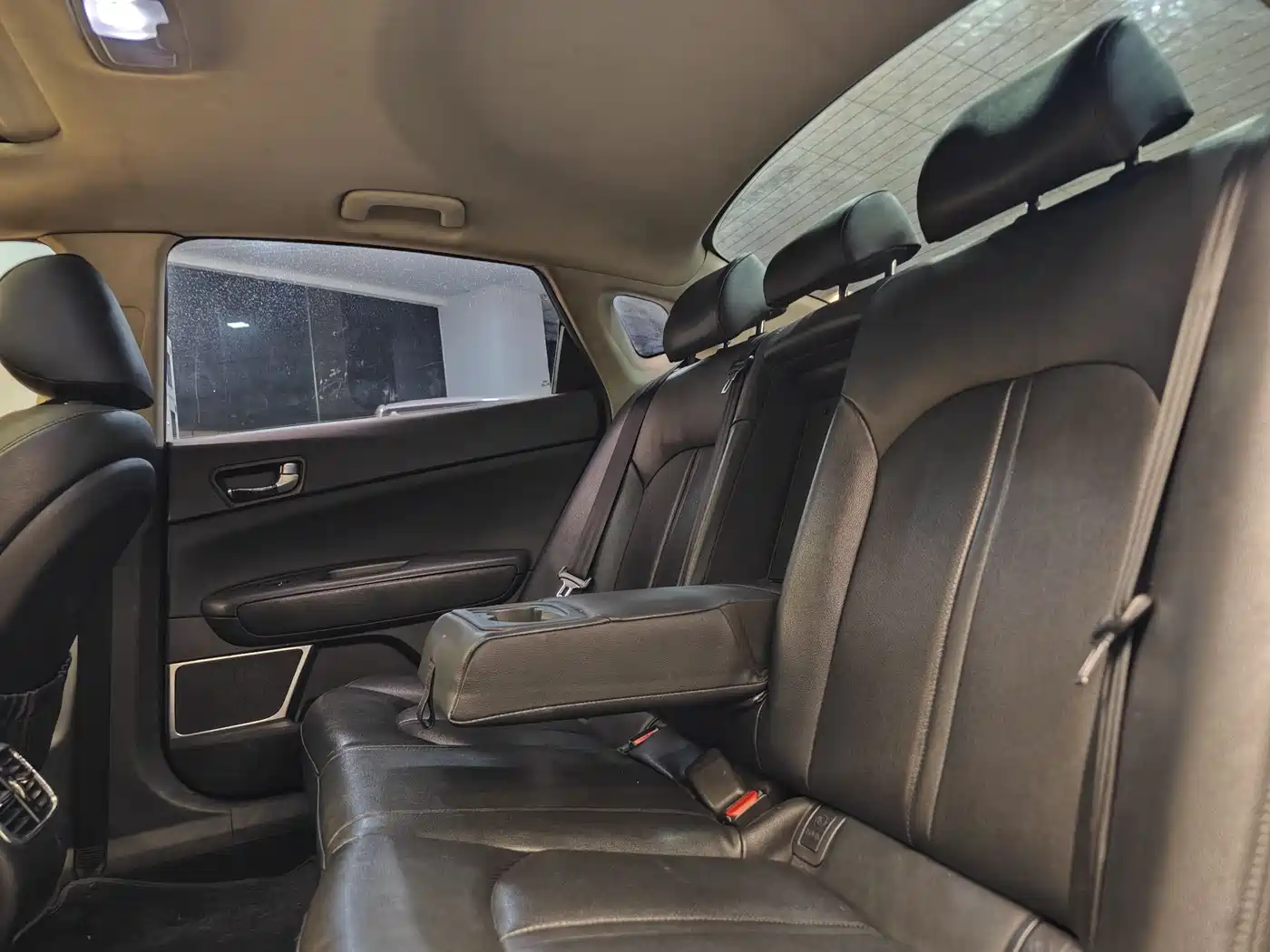 Kia K5 2016 2.0L Hybrid GLS фото 23