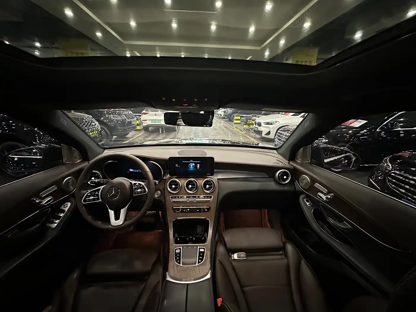 Mercedes-Benz GLC 2020 Facelift GLC 260 L 4MATIC Luxury фото 6