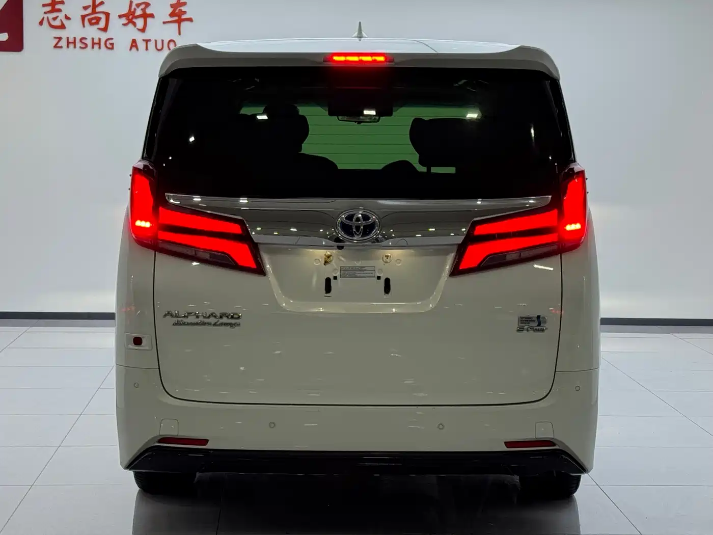 Toyota Alphard 2021 Hybrid 2.5L Premium фото 13