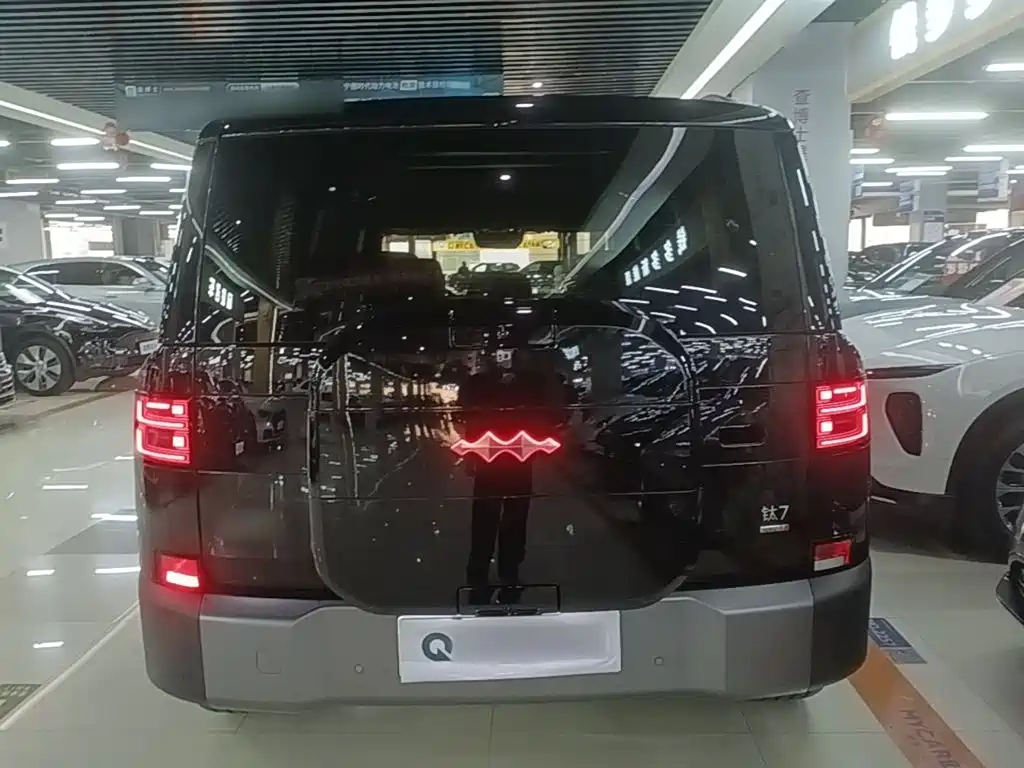 Fang Cheng Bao Titanium 7 2026 2025 AWD Base Model