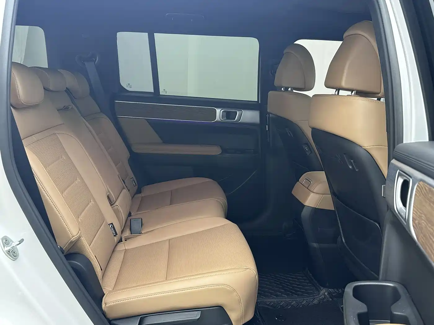 Hyundai Santa Fe 2024 2.0T Explorer Pro фото 7