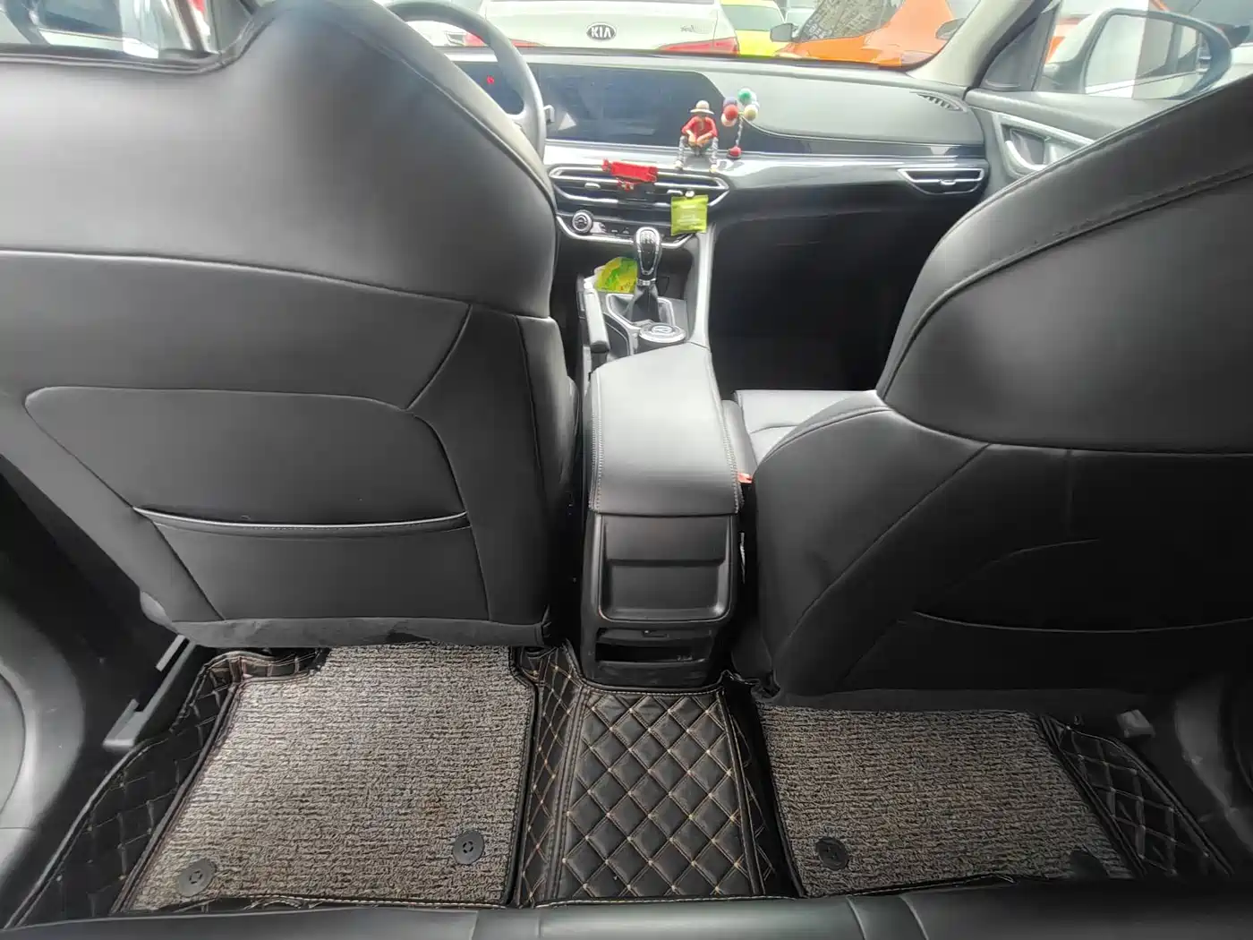 Фото 8 - Changan Eado
