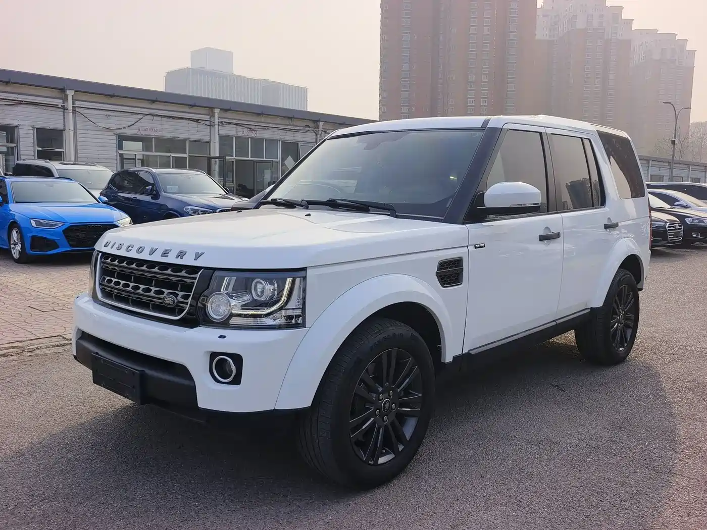 Land Rover Discovery 2015 3.0 SC V6 SE