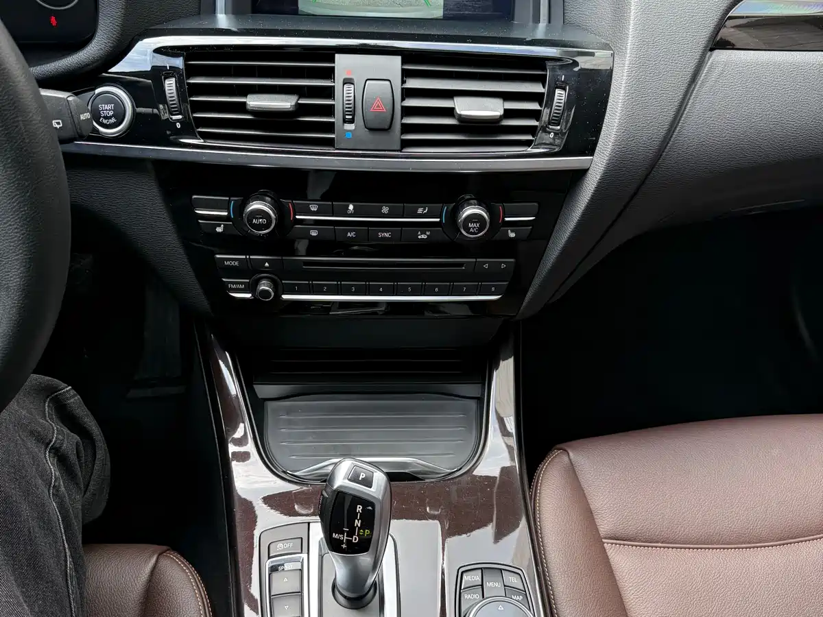 BMW X3 (Import) 2014 xDrive20i X Design Package фото 13