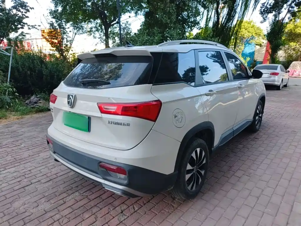 Baojun 530 2020 2021 Global Car Anniversary Edition 1.5T CVT Luxury 5-Seater