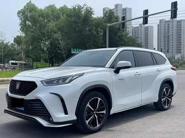 Toyota Crown Kluger 2023 2.5L HEV AWD Premium Edition