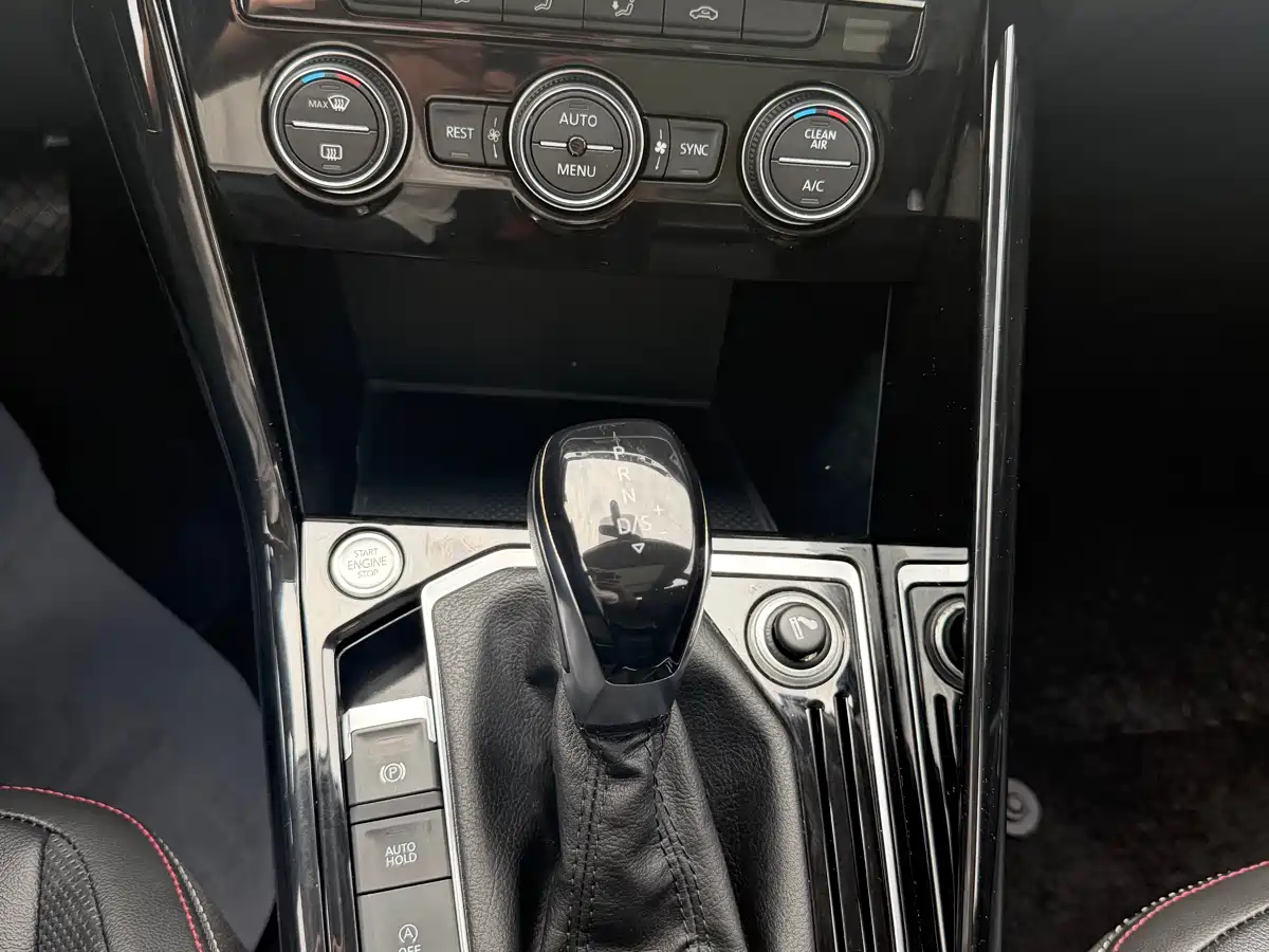 Volkswagen Tayron 2019 330TSI 2WD Luxury China VI фото 12