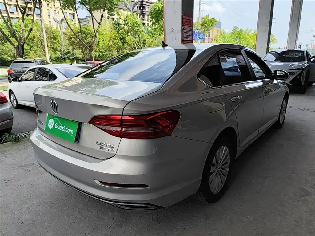 Volkswagen Lavida 2018 280TSI DSG Comfort Edition China V фото 7