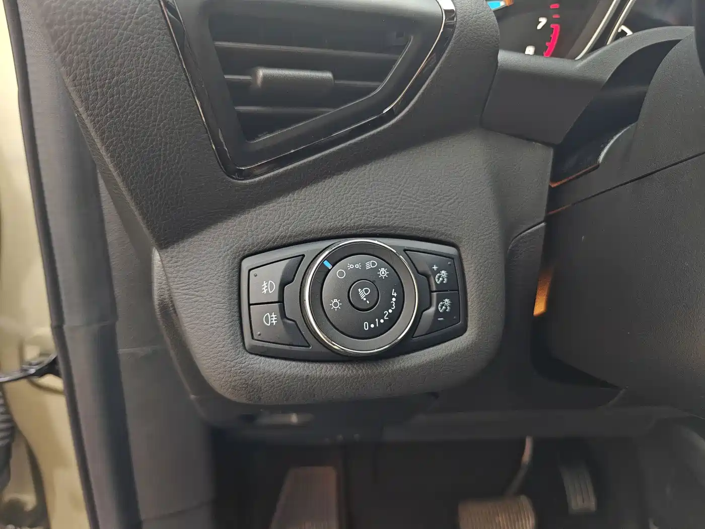Ford Kuga 2015 2015 1.5L GTDi 4WD Elite