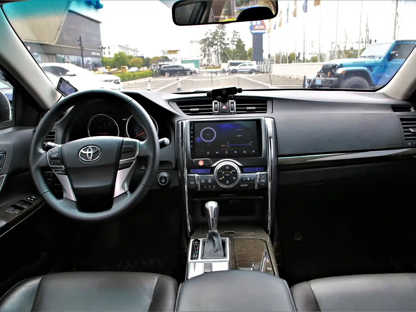 Toyota Reiz 2016 2013 2.5V Elite Edition