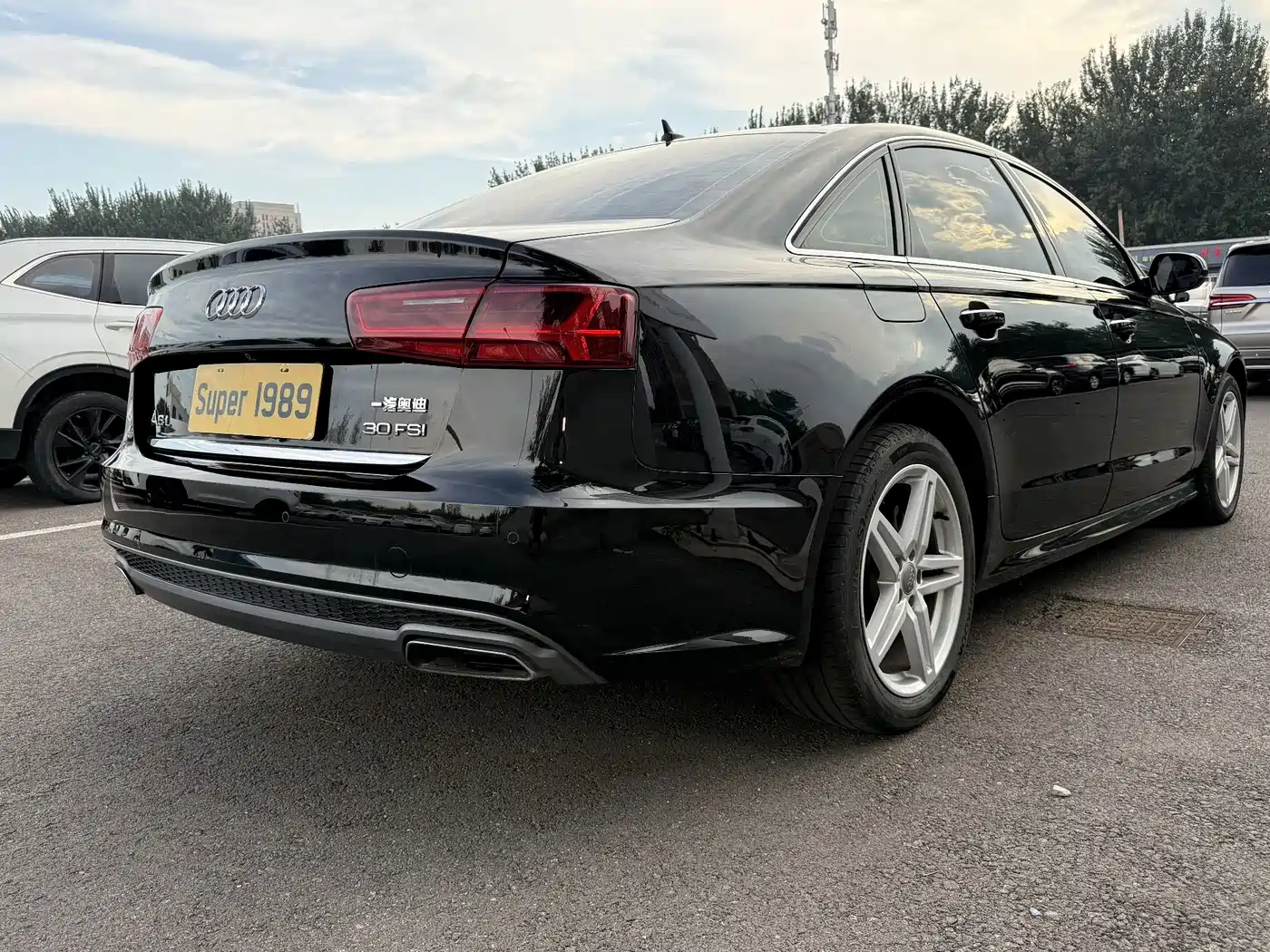 Фото 6 - Audi A6L