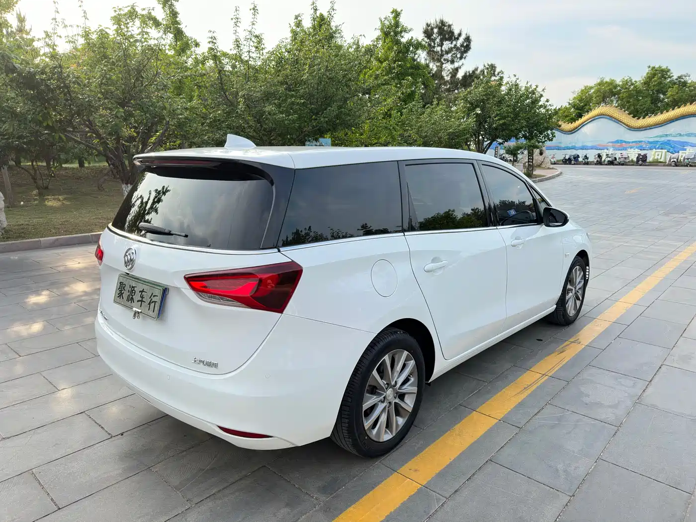 Buick GL6 2019 18T 6-seat Connected Luxury China VI фото 5