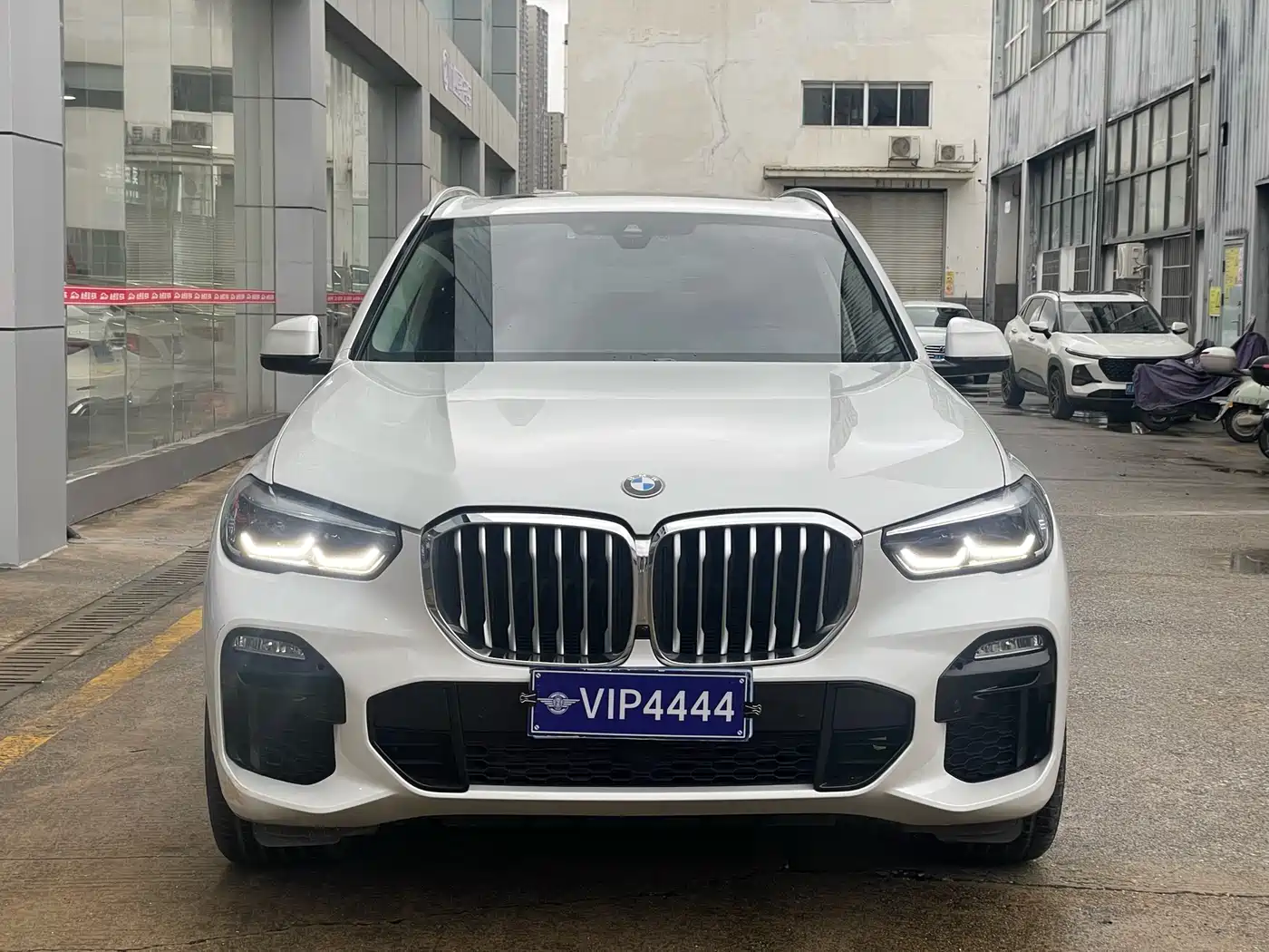BMW X5 (Import) 2020 xDrive30i X Design Package фото 2