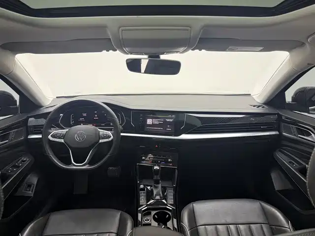 Photo 10 - Volkswagen Passat