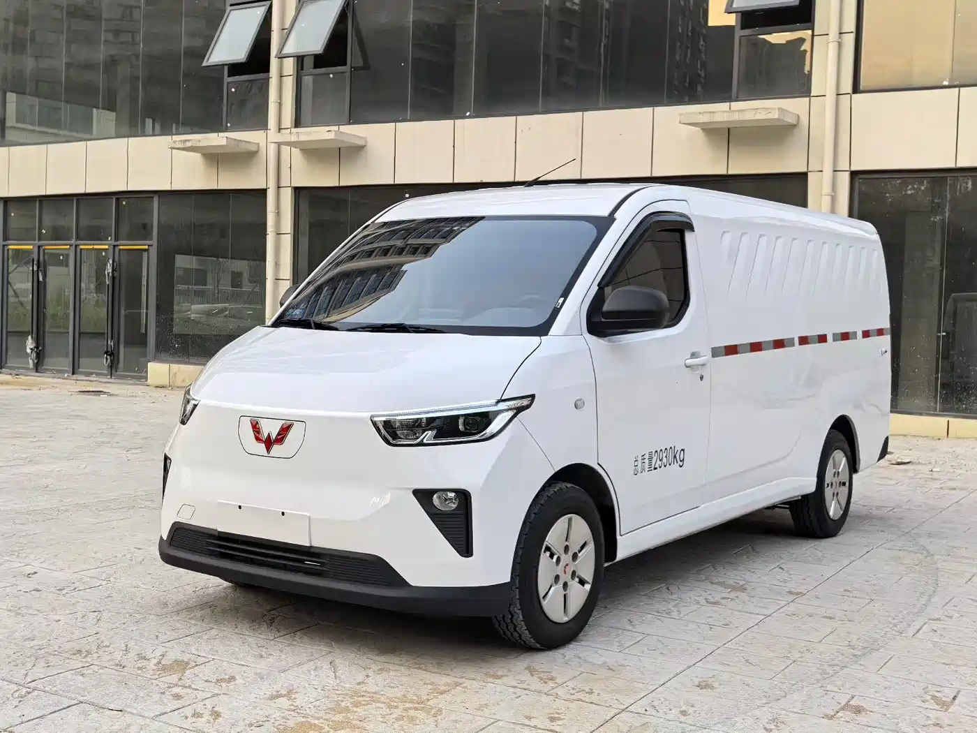 Wuling Motors Wuling Yangguang 2024 300km Comfort Enclosed Van 60kW