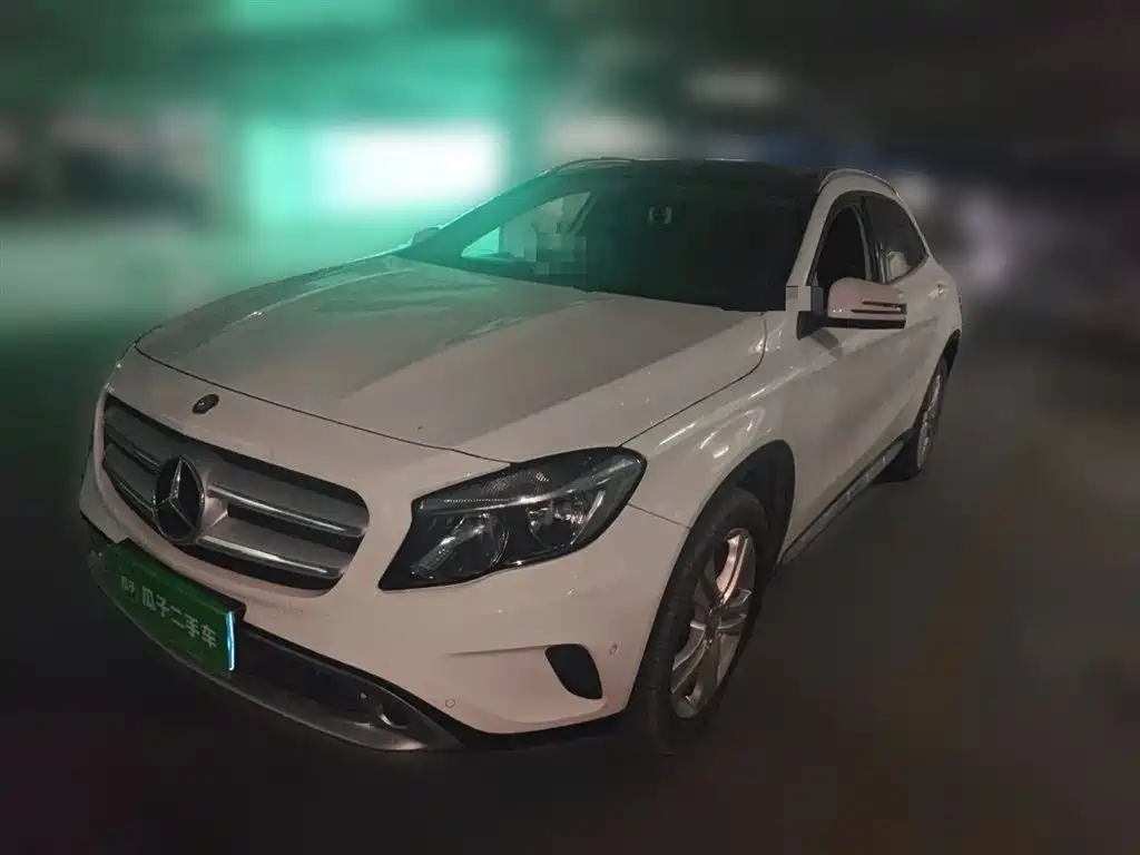 Mercedes-Benz GLA 2016 GLA 200 Dynamic фото 2