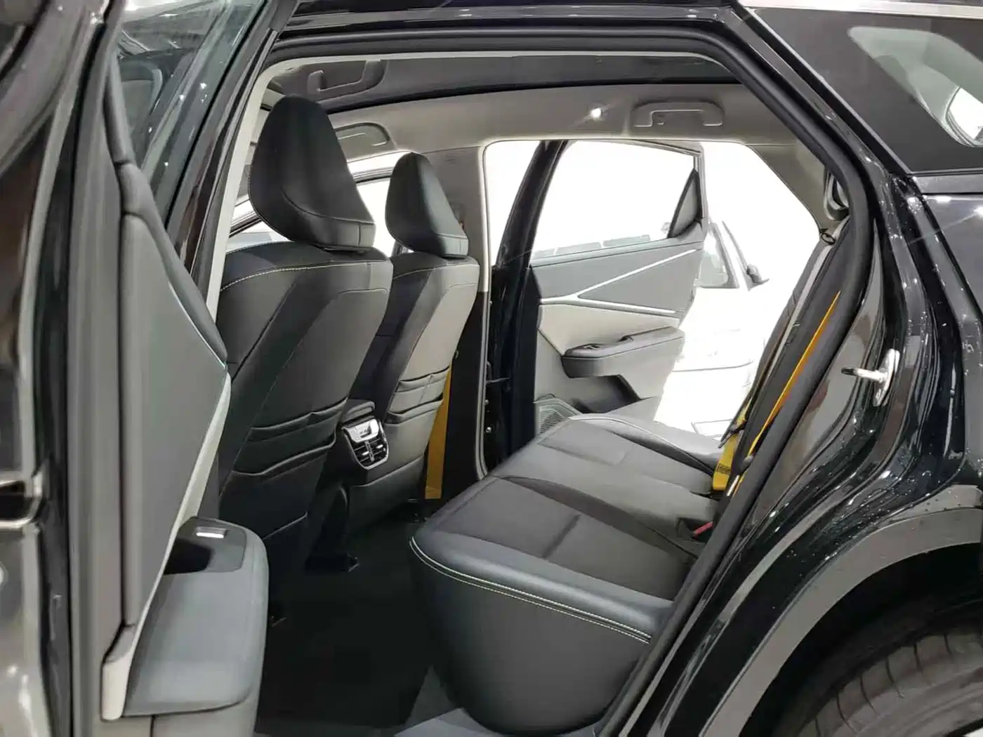 Toyota bZ5 2025 550 PRO Smart Edition фото 8