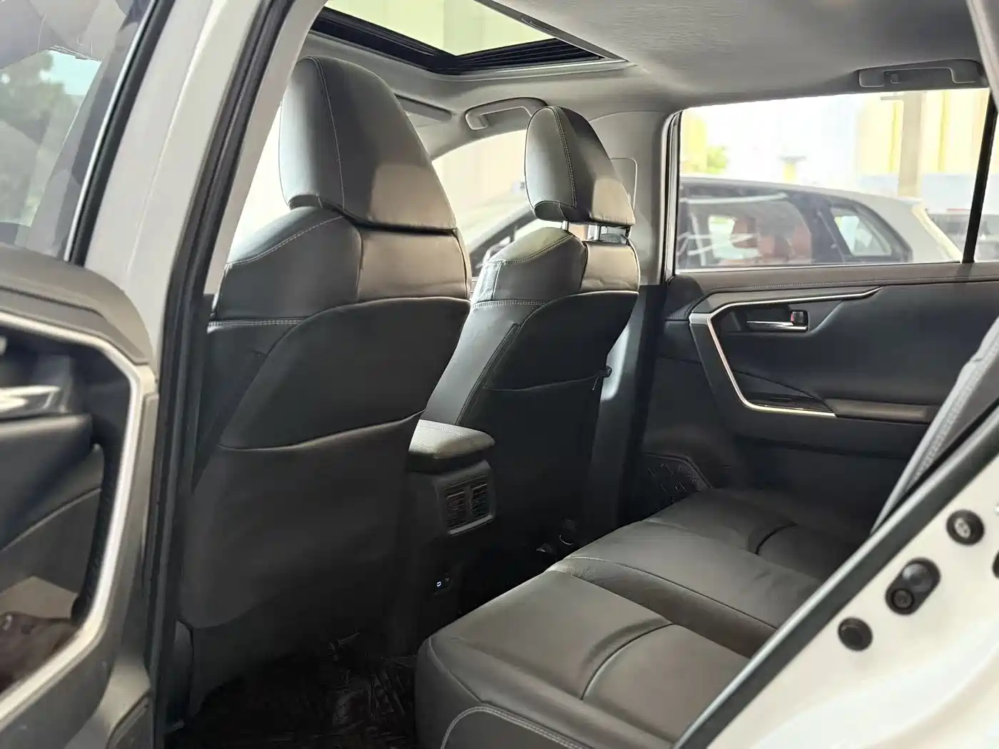 Toyota RAV4 Rongfang 2021 2.0L CVT 4WD Trend PLUS фото 6