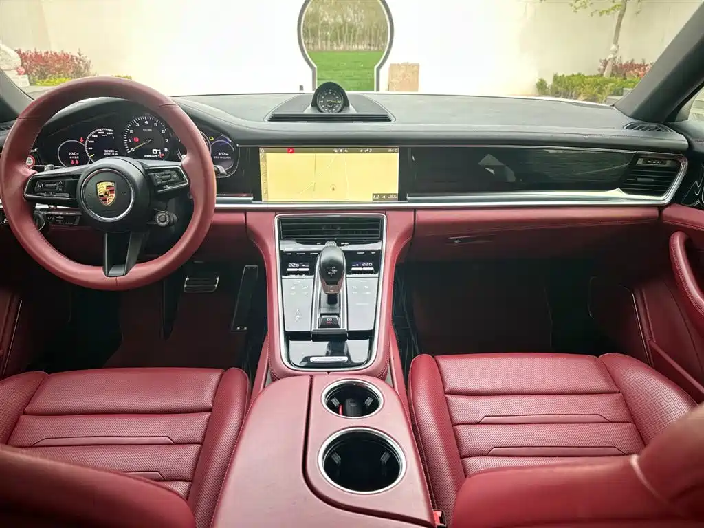 PORSCHE PANAMERA NEW ENERGY