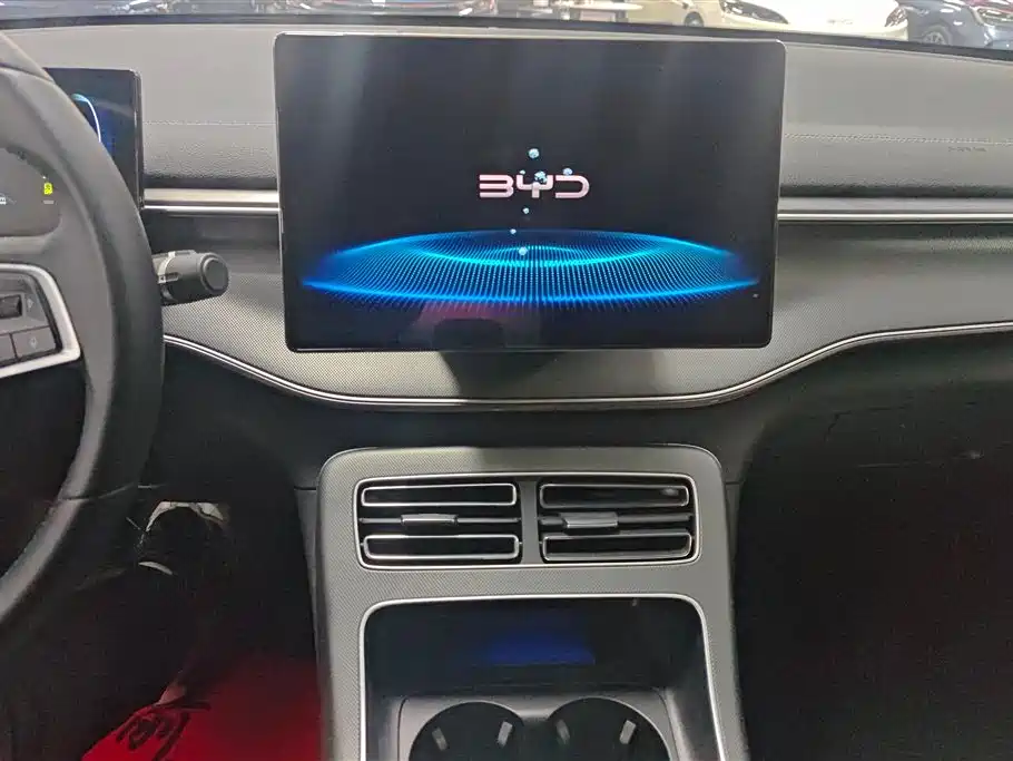 BYD Destroyer 05 2024 DM-i 55KM Pilot Glory Edition фото 13
