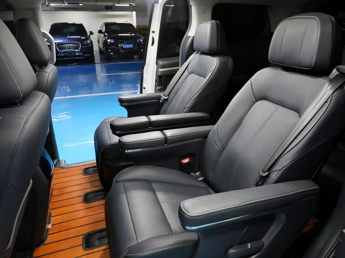 GAC Trumpchi Trumpchi M8 2021 Leading Show Series 390T Prestige Edition фото 11