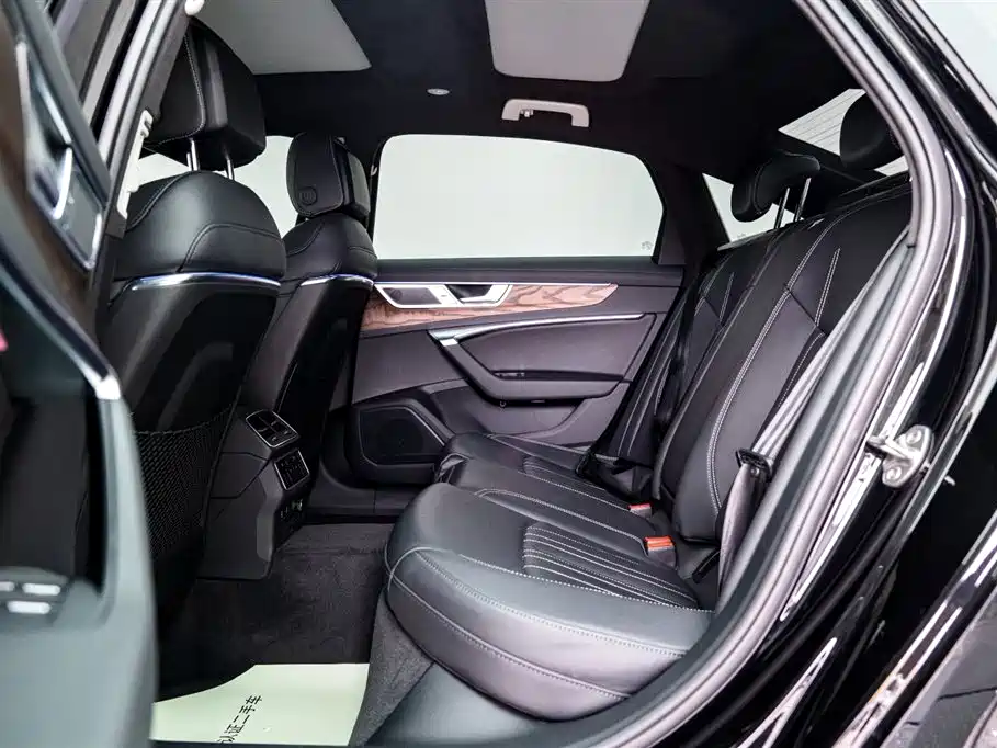 Audi A6L 2023 45 TFSI Premium Selection Elegance фото 11
