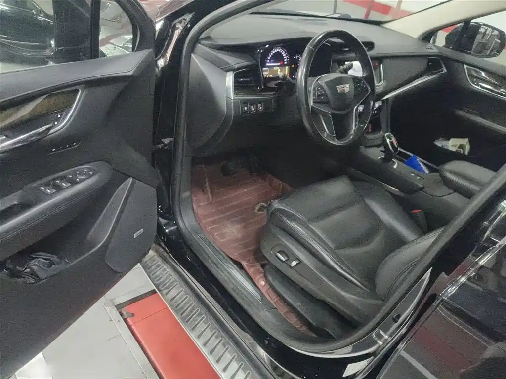 Cadillac XT5 2016 25T Luxury Model фото 14