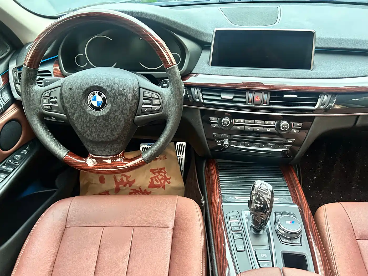 BMW X5 (Import) 2018 xDrive35i Elegant Model фото 15