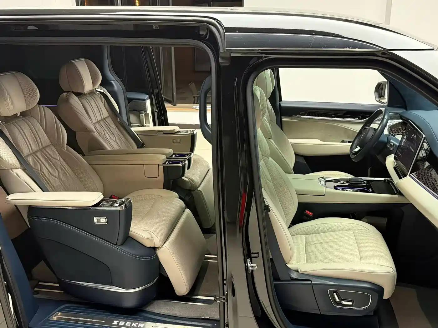 ZEEKR EXTREME KRYPTON 009
