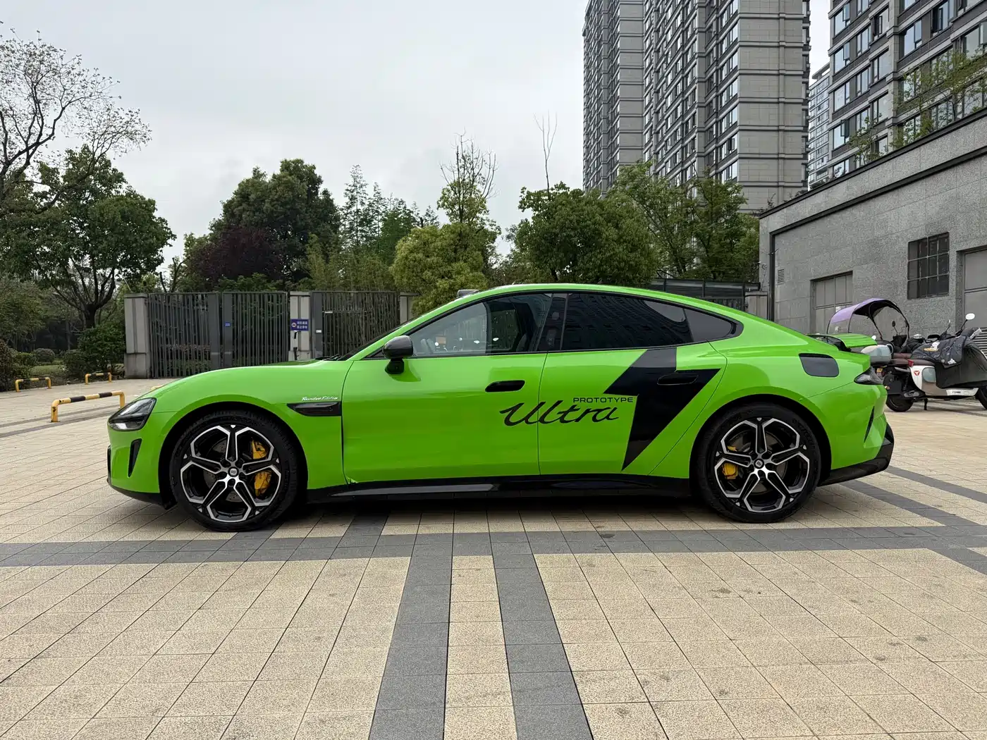 XIAOMI CAR XIAOMI SU7