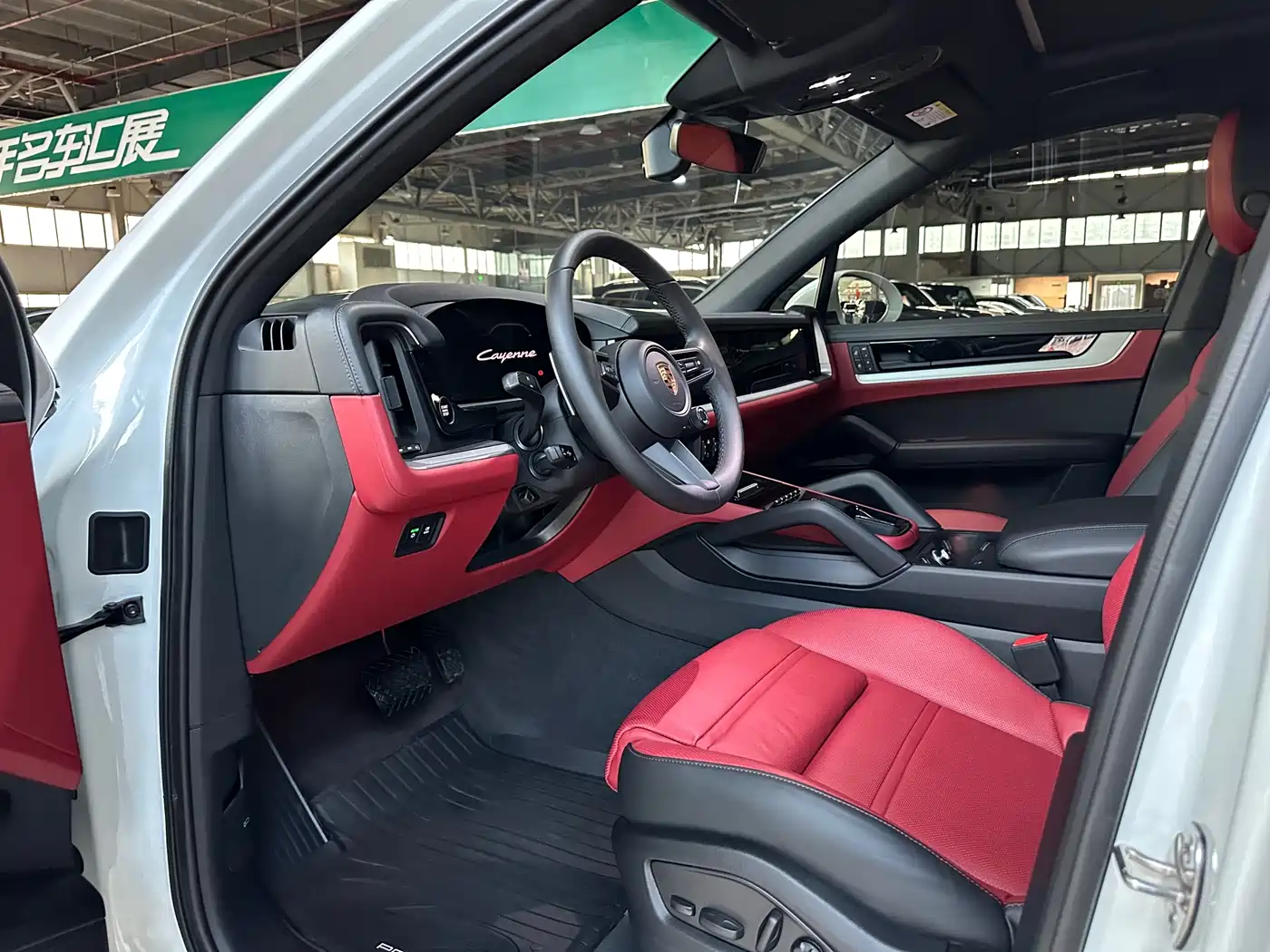 Porsche Cayenne 2025 Cayenne 3.0T фото 8