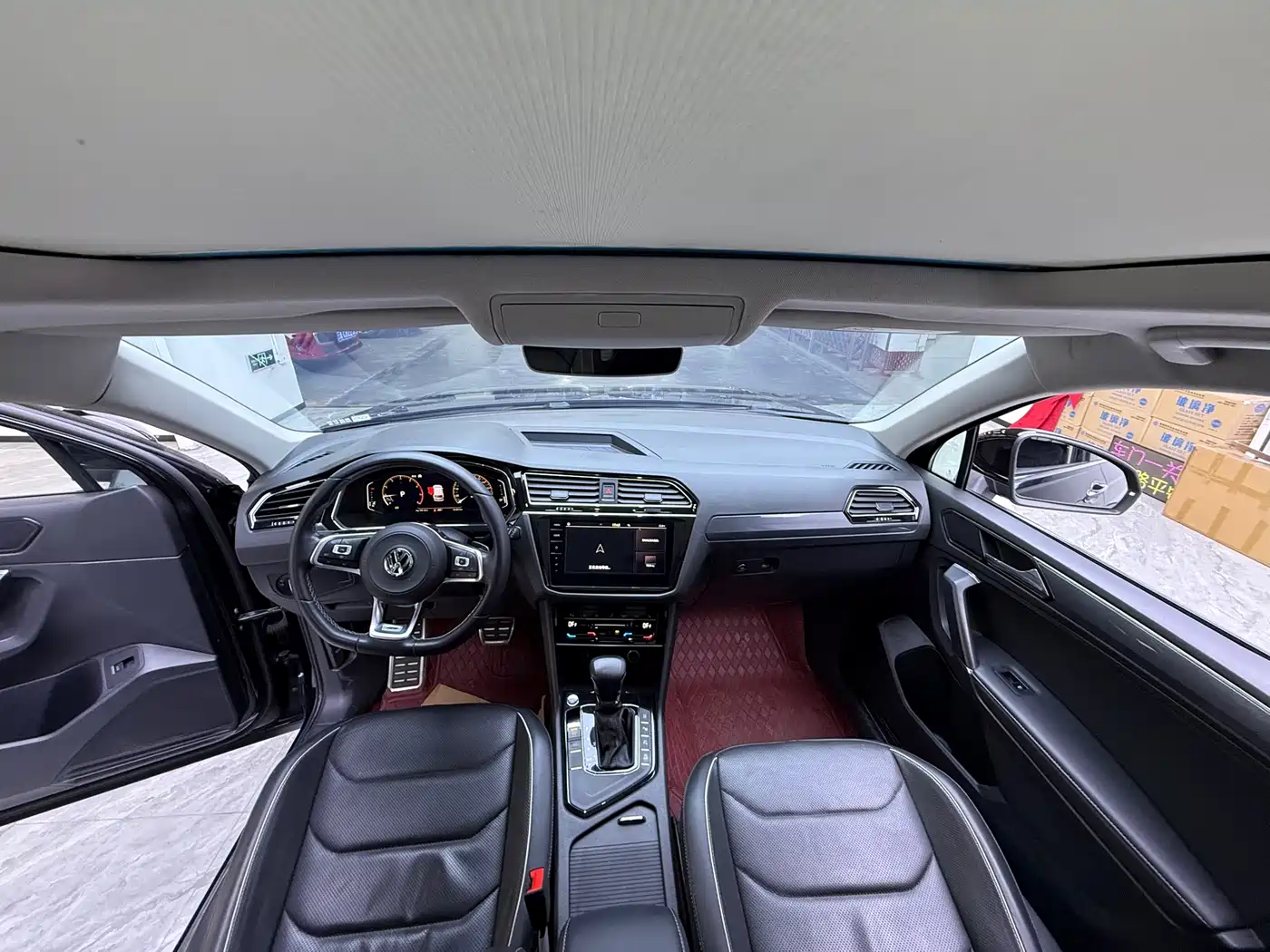 Volkswagen Tiguan L 2020 330TSI Auto 2WD R-Line Flagship China VI фото 6