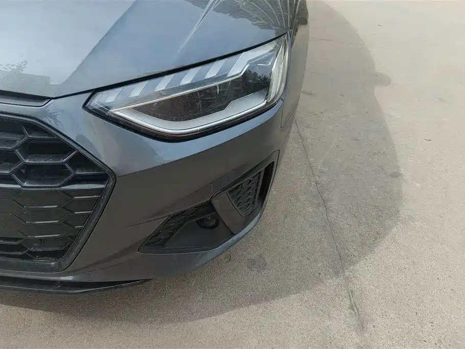 Audi A4L 2022 40 TFSI Luxury Dynamic фото 4