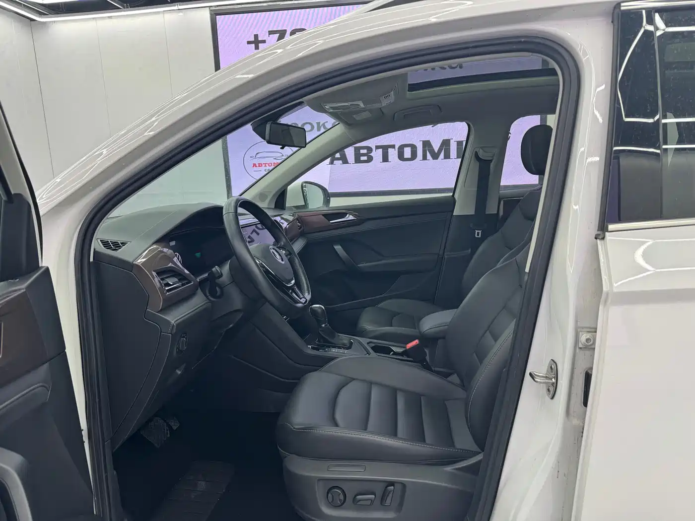 Volkswagen Tharu 2022 280TSI FWD Luxury Edition фото 4