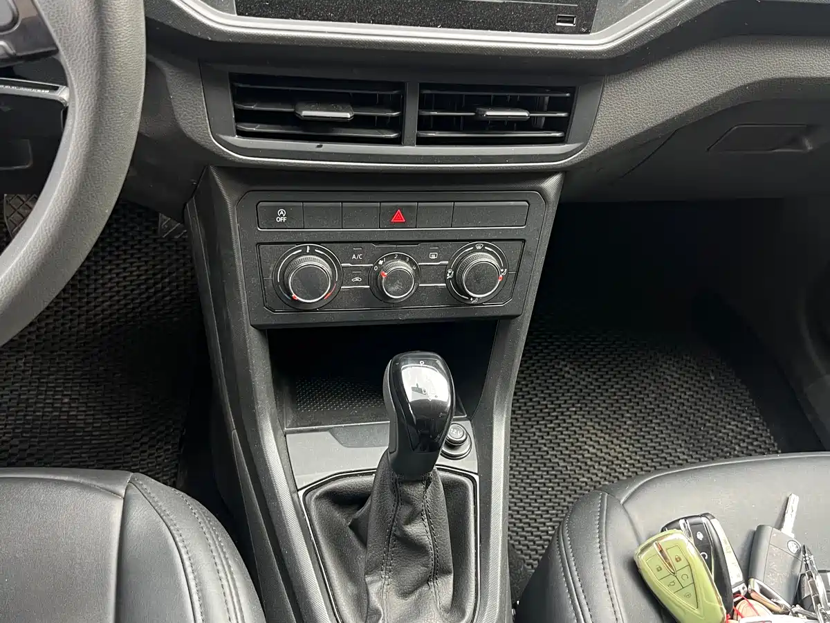 Volkswagen T-Cross 2023 1.5L Automatic Trend Edition фото 5