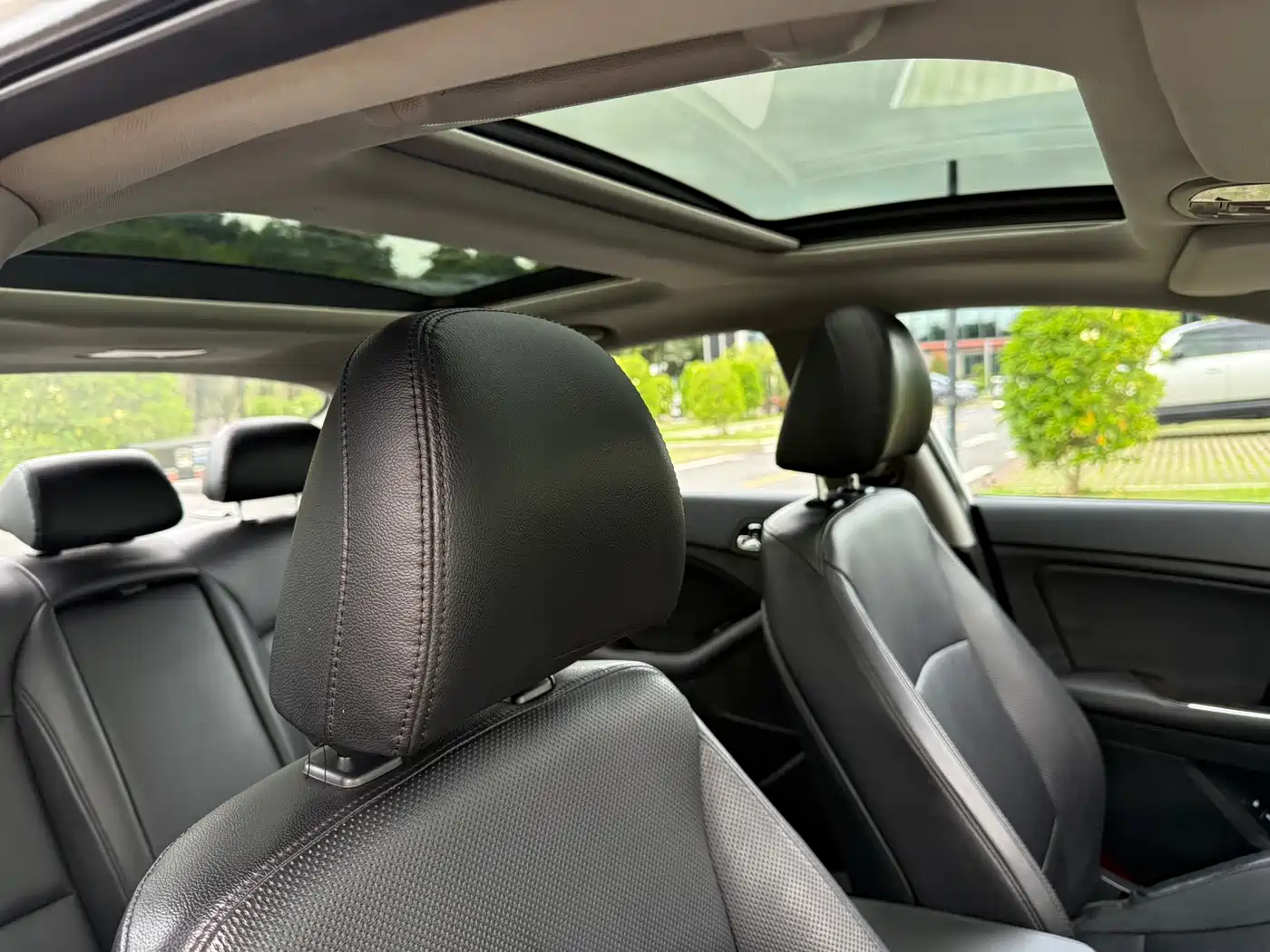 Kia K5 2014 2.0L Automatic LUXURY фото 16