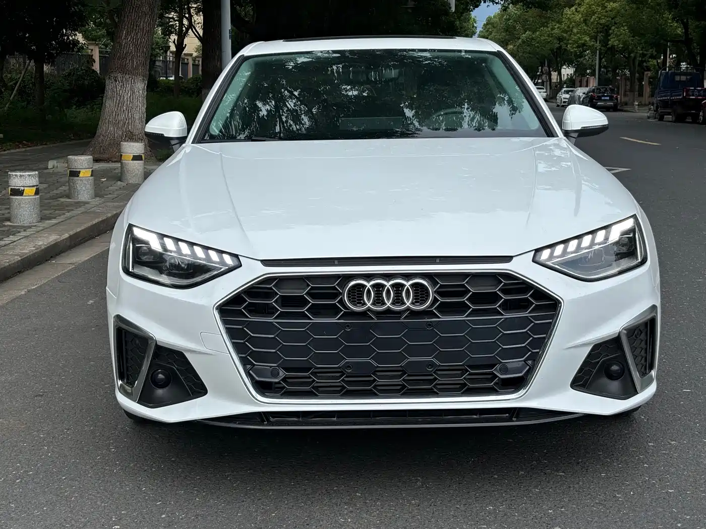 Фото 3 - Audi A4L
