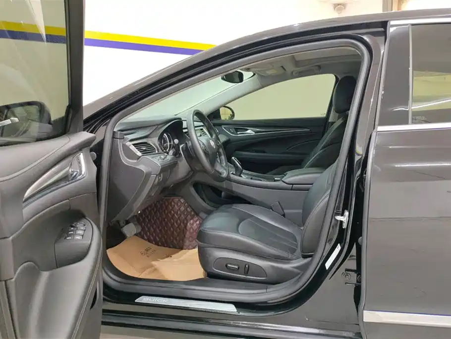 Buick LaCrosse 2022 652T Luxury фото 9