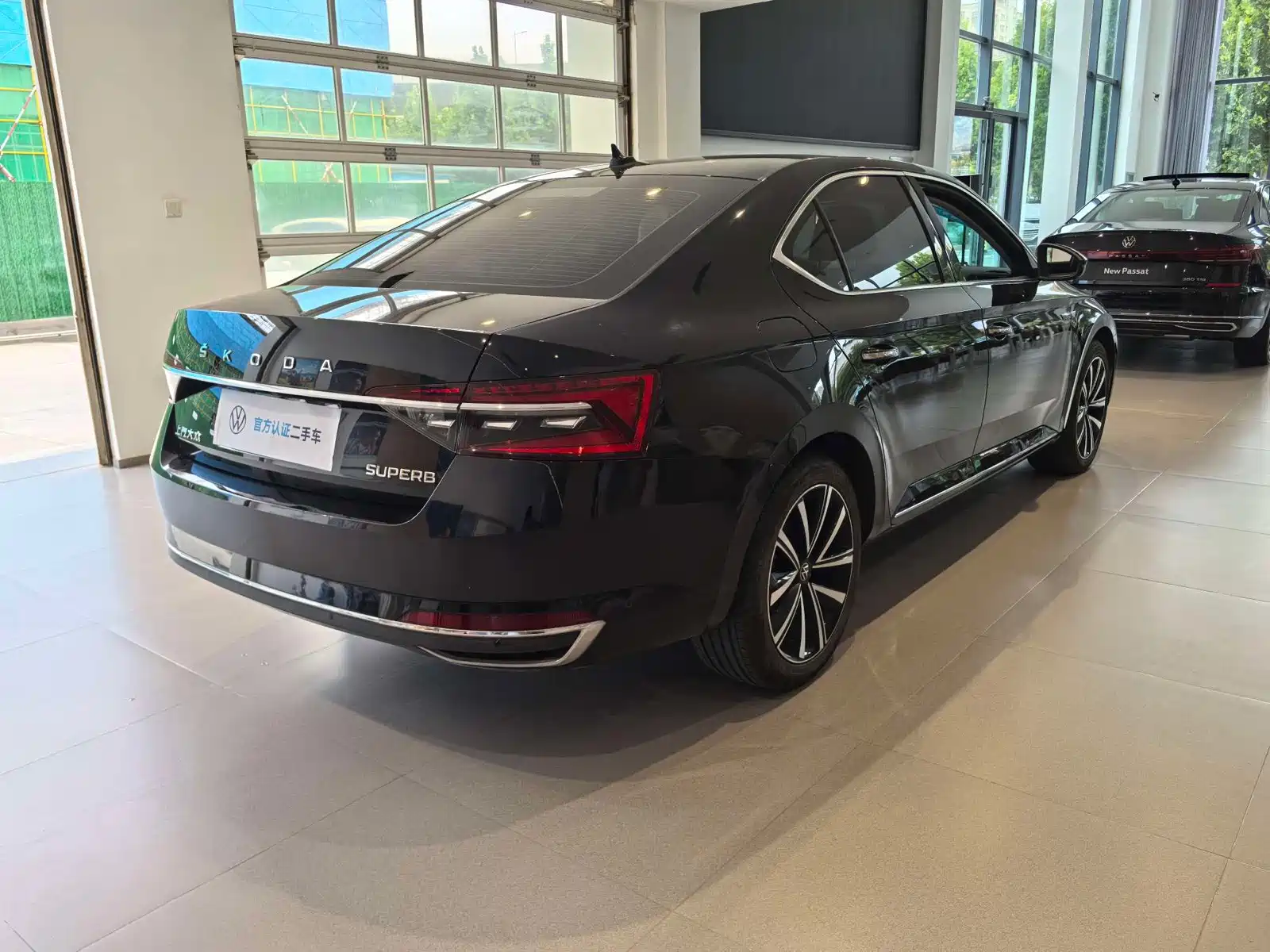 Photo 14 - Škoda Superb